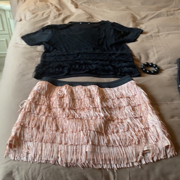 Flirty & fun skirt from my favorite Miami vintage! - Picture 3 of 5